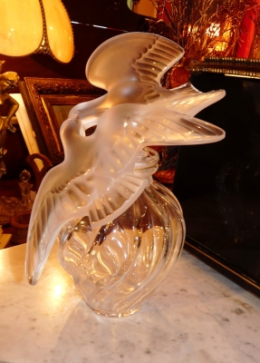 Flacon Lalique L'air du Temps